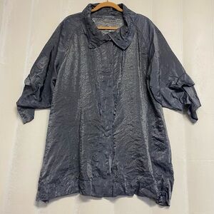 Cut Loose Women’s Shirt Jacket Medium Button Front Crinkle Oversized Futuristic